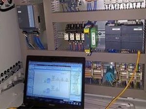 اجرای پروژه های اتوماسیون صنعتی و برنامه نویس plc و بینایی ماشین