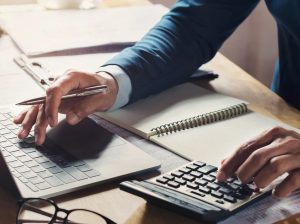 مشاور مالی و مالیاتی و خدمات نظارت مالی در کرج