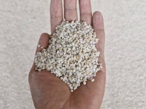 فروش تخصصی سیلیس تصفیه آب، دانه‌بندی و مواد معدنی