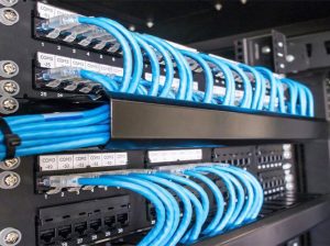 خدمات فروش، نصب و راه‌ اندازی شبکه‌ های پسیو و اکتیو