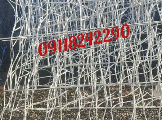 ساخت نصب شاخ گوزنی درب آکاردئونی ایمان در مازندران قائمشهر