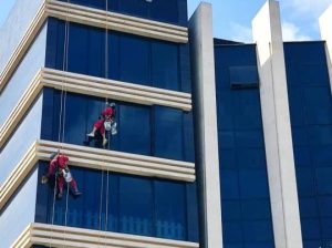خدمات فنی و مهندسی در ارتفاع
