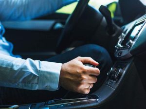 بهترین مربی خصوصی رانندگی خانم در اصفهان