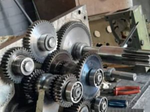 تعمیرات مکانیکی و شابر زنی دستگاه های تراش و فرز در تبریز