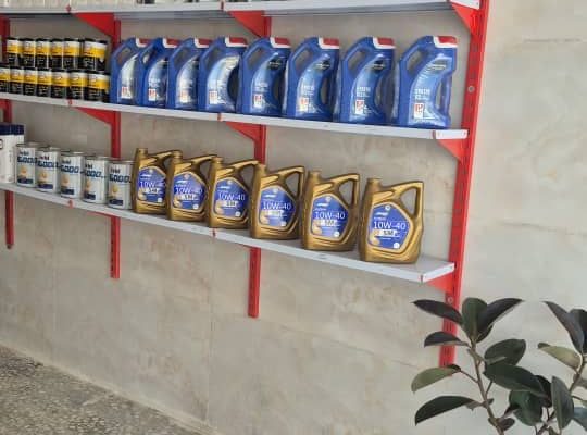 تعویض روغنی انواع خودروهای ایرانی و خارجی با دستگاه ساکشن در کرج